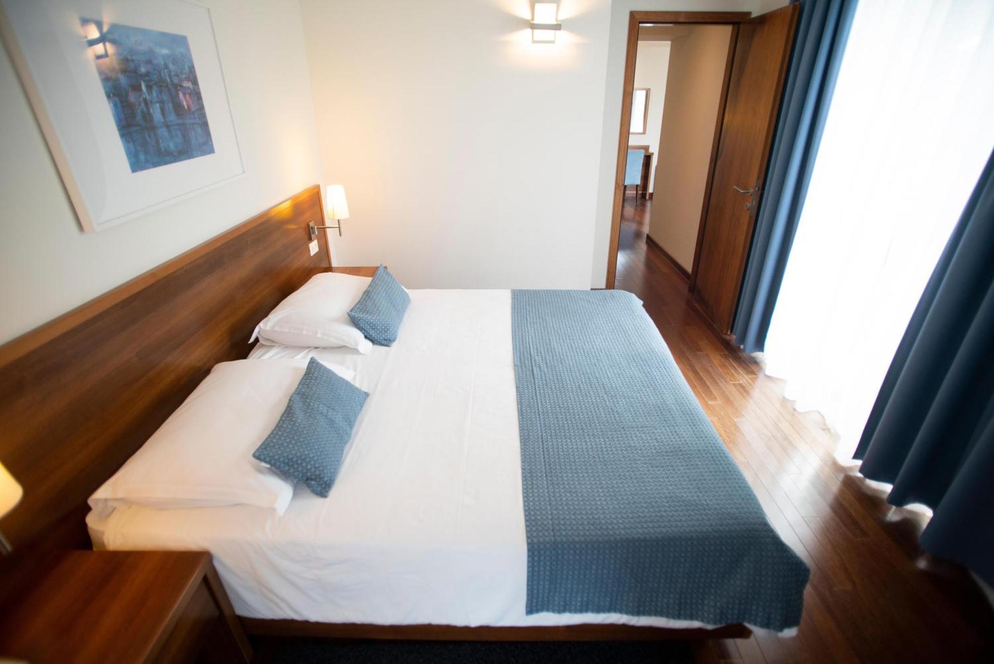 Aminess Vival Velaris Resort Supetar Εξωτερικό φωτογραφία