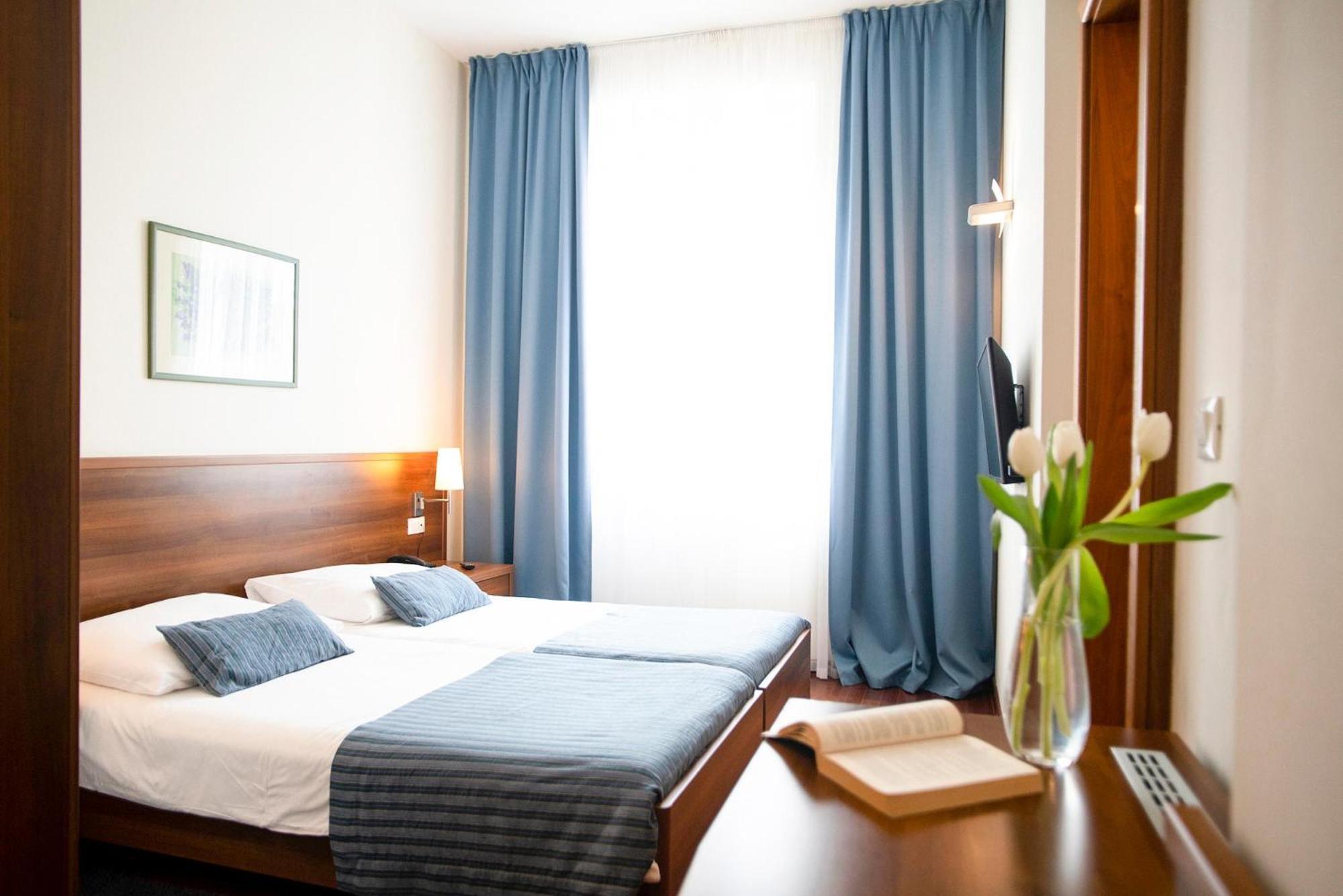 Aminess Vival Velaris Resort Supetar Εξωτερικό φωτογραφία