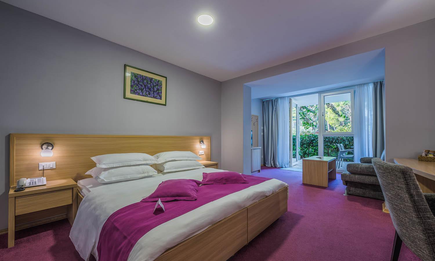 Aminess Vival Velaris Resort Supetar Εξωτερικό φωτογραφία