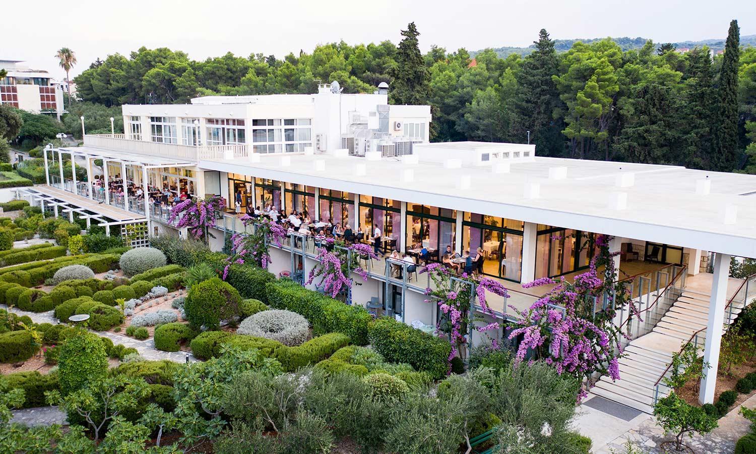 Aminess Vival Velaris Resort Supetar Εξωτερικό φωτογραφία